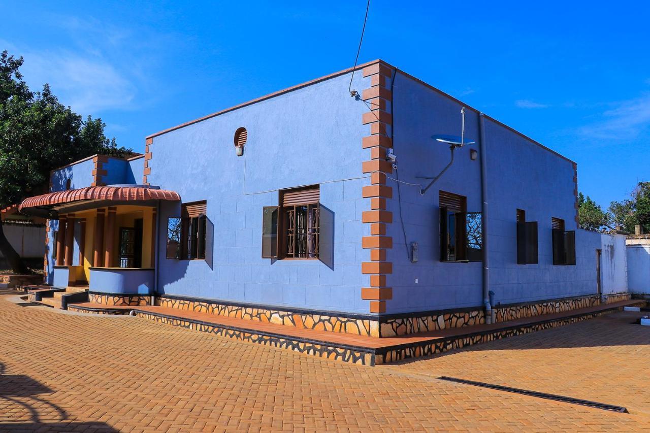 Jinja Grand Hotel Εξωτερικό φωτογραφία
