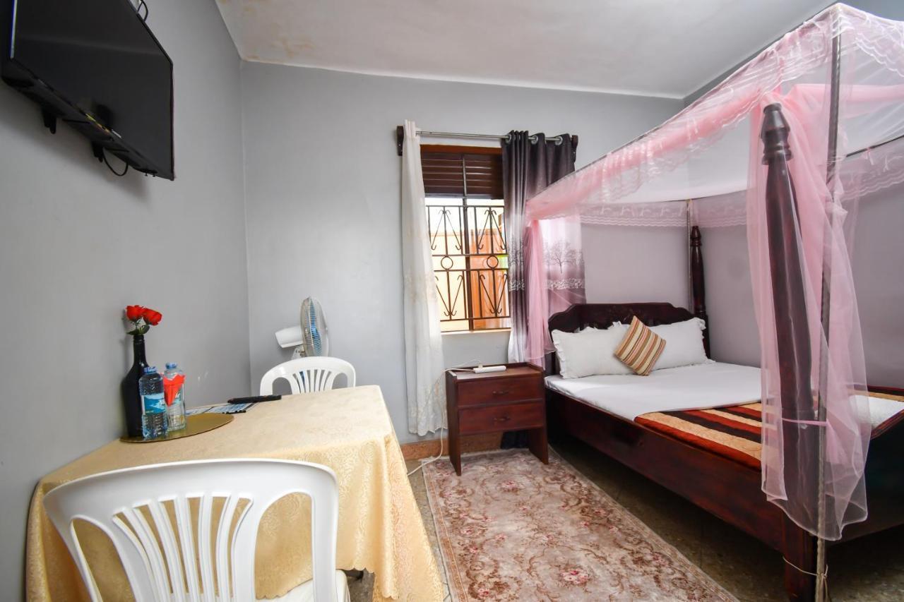 Jinja Grand Hotel Εξωτερικό φωτογραφία